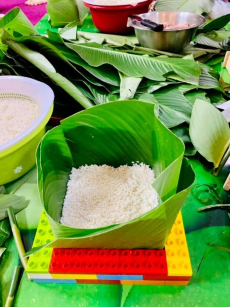 2-cach-goi-banh-chung-ky-la-cua-nguoi-viet-xa-xu1
