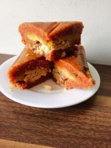 banh-chung-nep-cam-banh-chung-gac-cap-doi-qua-tet-hoan-hao2