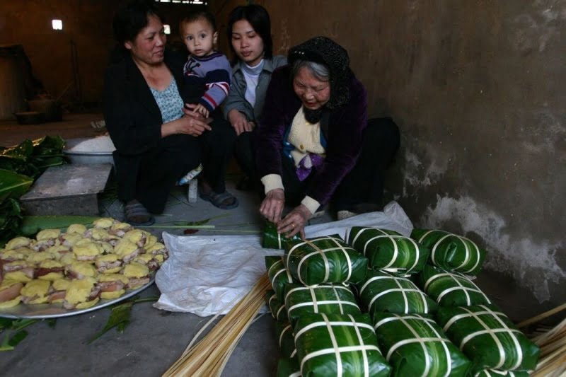 goi-banh-chung-tet-nghe-hot-hai-ra-tien-dip-can-tet2