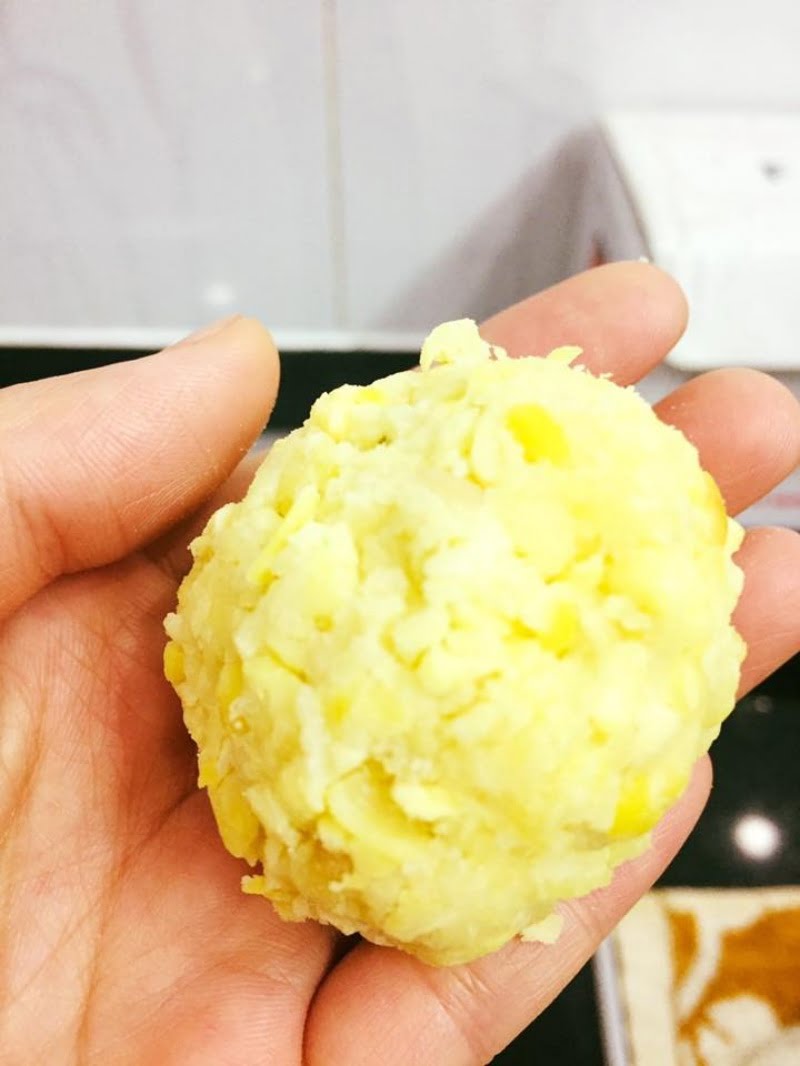 nhan-dat-banh-chung-nep-cam-dip-tet-o-hcm3
