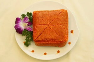 nhieu-nguoi-lung-mua-banh-chung-gac-dip-sap-tet2