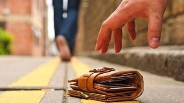 Bạn không nên làm rơi ví vào ngày Tết Đoan Ngọ