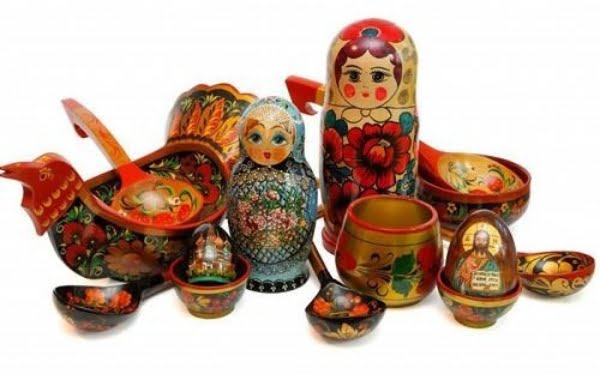 Không nên mua quà lưu niệm trong tết Đoan Ngọ