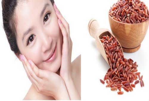 Mẹ nên sử dụng mặt nạ cơm rượu nếp cẩm nhé
