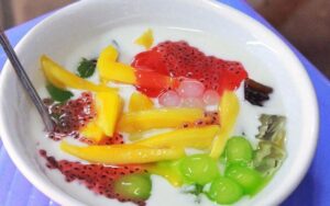 Sữa chua mít có thể kết hợp kèm nhiều loại thạch để tăng hương vị
