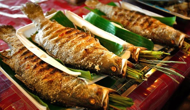 Pa pỉnh tộp lạ chính là món cá nướng đặc biệt của người Thái ở Tây Bắc